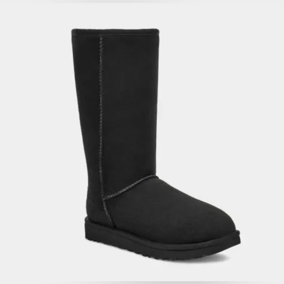 NEW! ✨UGG Classic Tall Boots - Picture 5 of 14